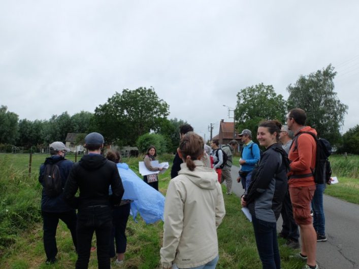 Groupe lors d'une visite guidée sur les paysages de Marchiennes